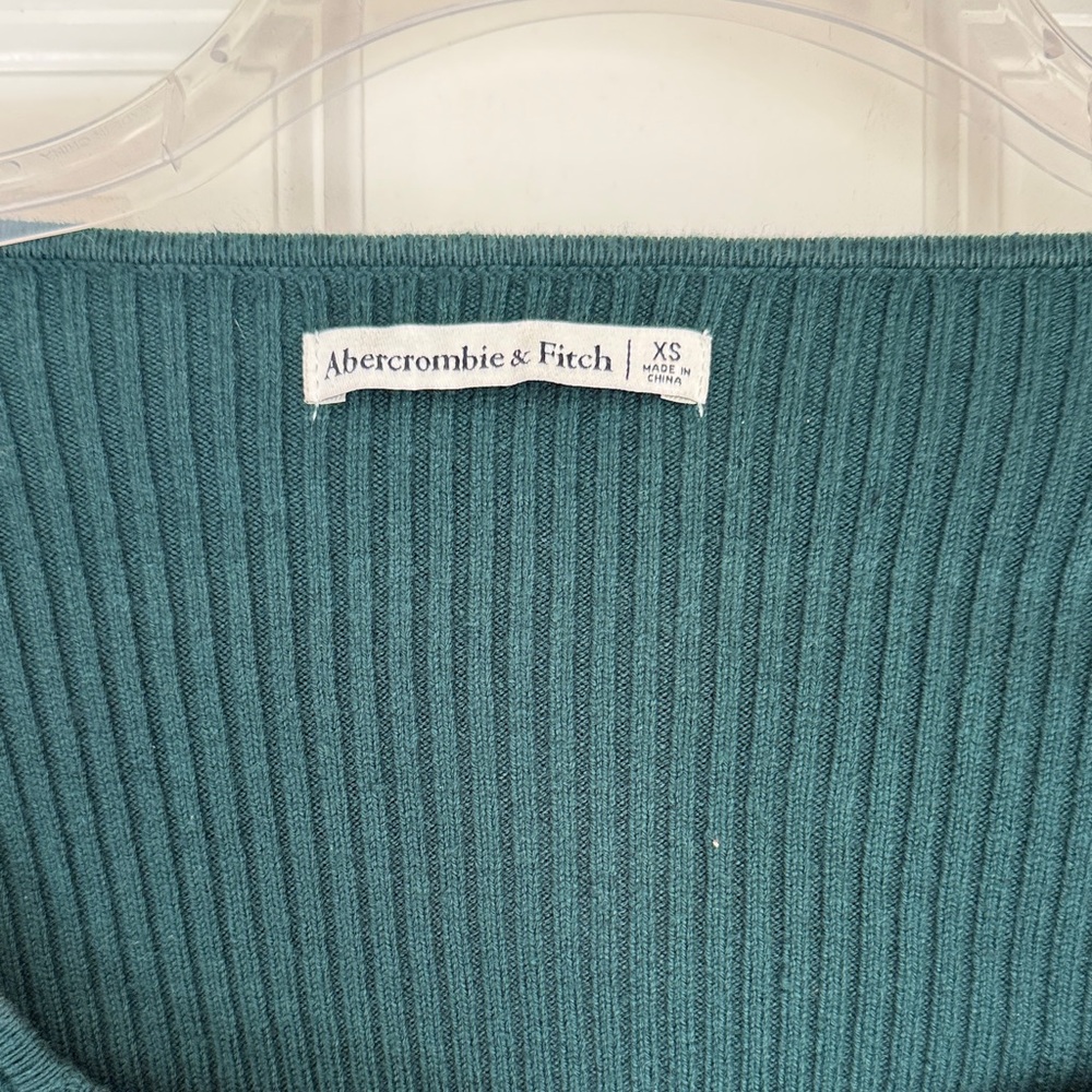 Abercrombie & Fitch Dark Green Sweater - Picture 2 of 6